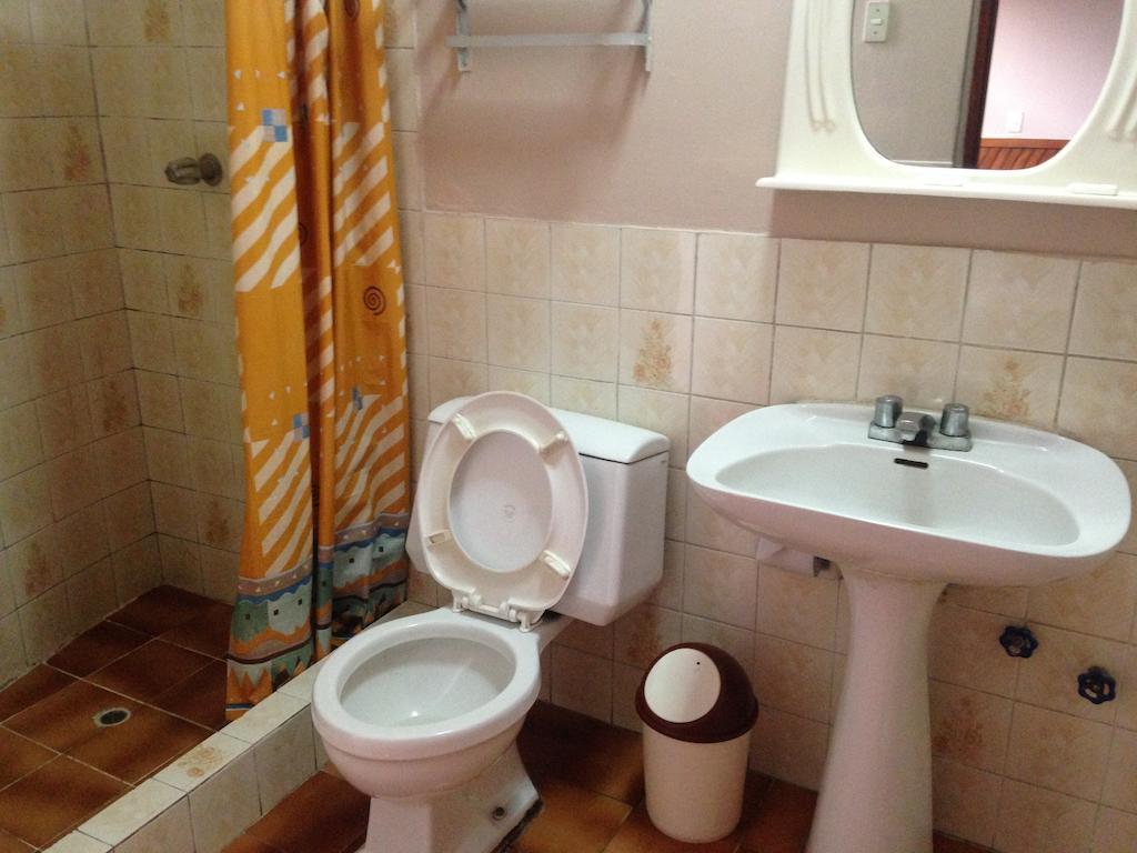 Hospedaje Casa Blanca Huaraz  Szoba fotó