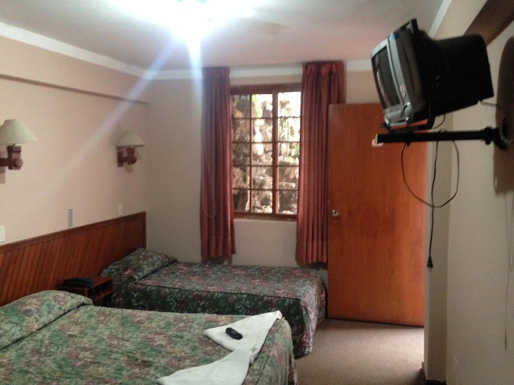 Hospedaje Casa Blanca Huaraz  Szoba fotó